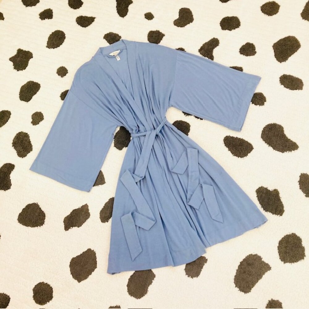 Soma Womens Size Small/Medium Blue Lightweight Soft Stretchy Belted Comfy Robe
